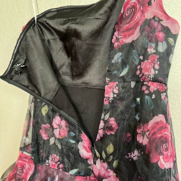 Regal Florals Black Floral Print Organza Tiered Maxi Dress - Picture 7 of 10